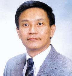 Yun Q Shi