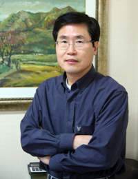 Sungyoung Lee