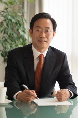 Dong Soo Han