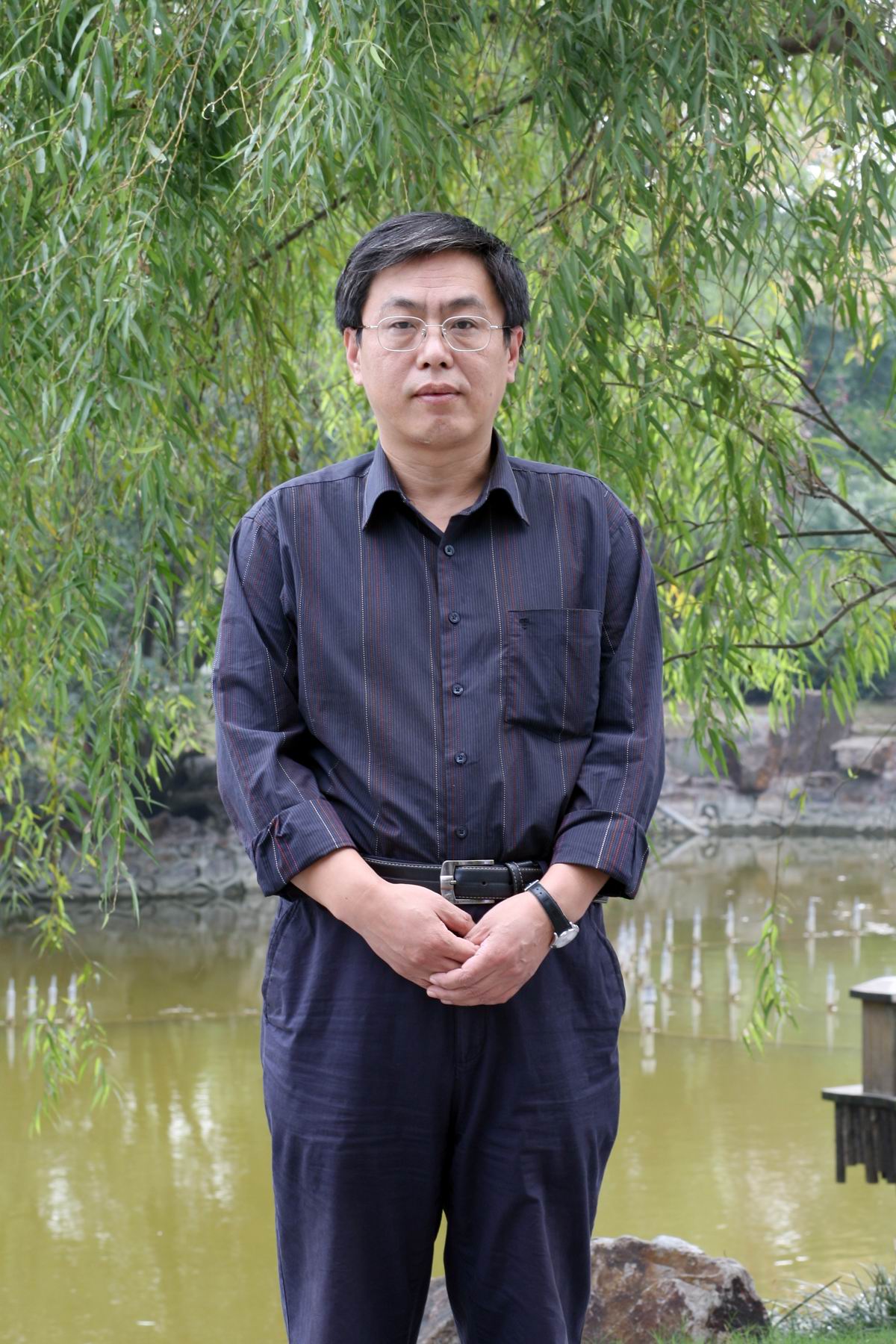 Qingfeng Guan