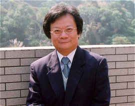 Wai Keung Li
