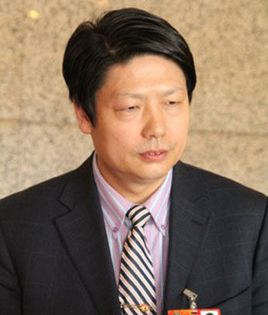 Jinsheng Yang