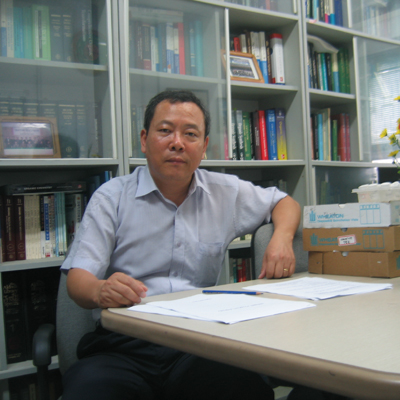 Hong-Seok Kim